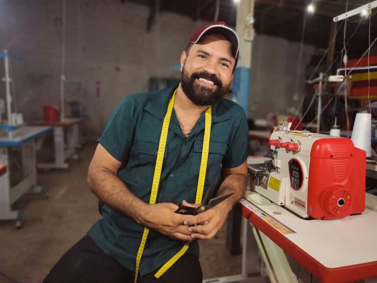 Curso Descomplicando a Costura Jhonny Cleibson é bom? vale a pena?